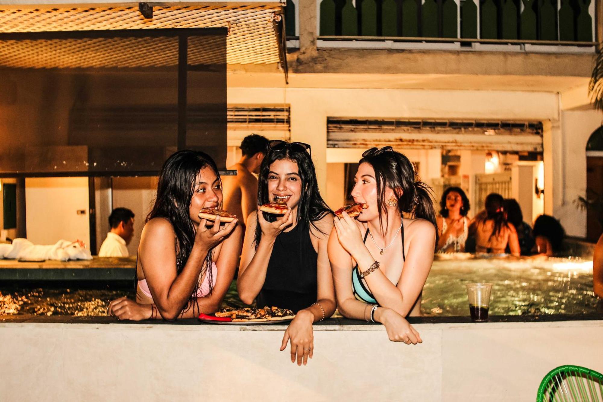 Hotel Peten Flores Εξωτερικό φωτογραφία
